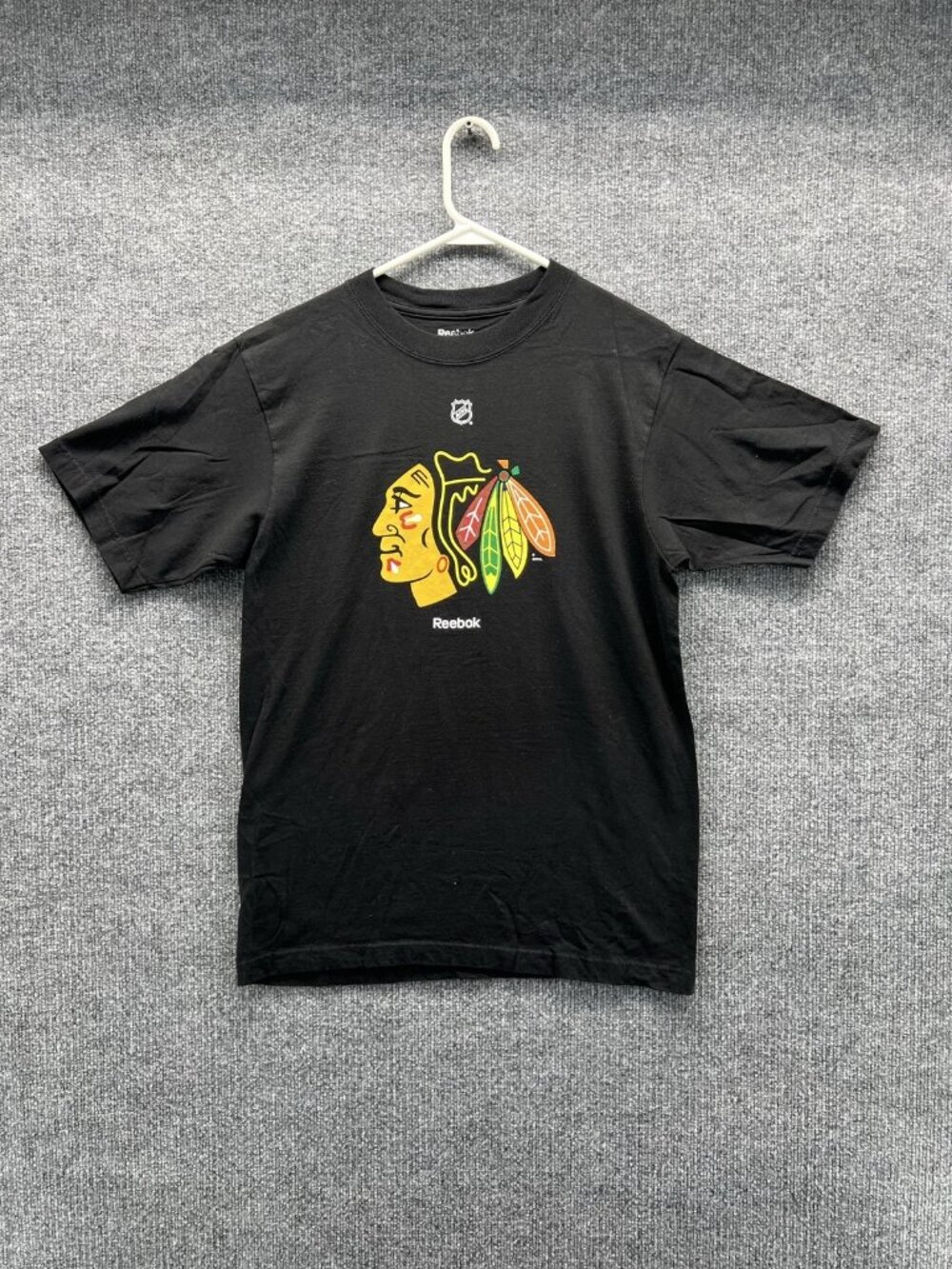 Chicago Blackhawks Shirt Mens Medium Black NHL Hockey Reebok Graphic Tee
